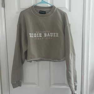 Eddie Bauer cropped crewneck